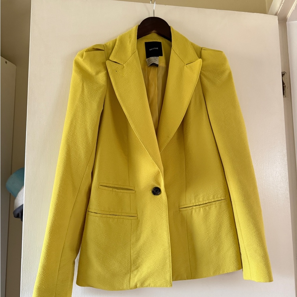 Yellow Smythe Women's Blazer